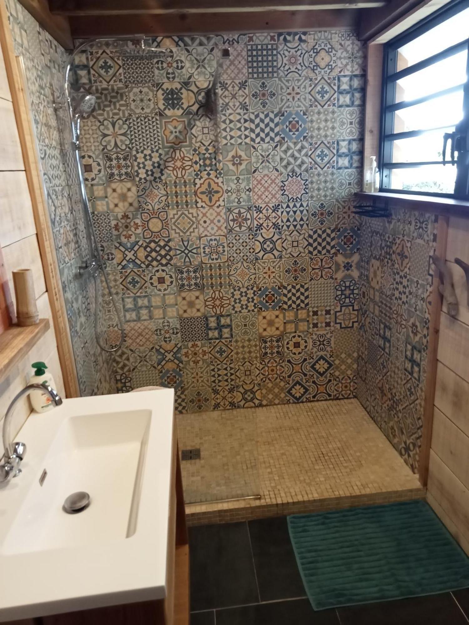 Bungalow Ecologique Avec Toilettes Seches Leu Kabanon Vue Mer Сен-Ле Екстер'єр фото